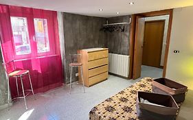 Romuhouse Economy Apartment Metro B