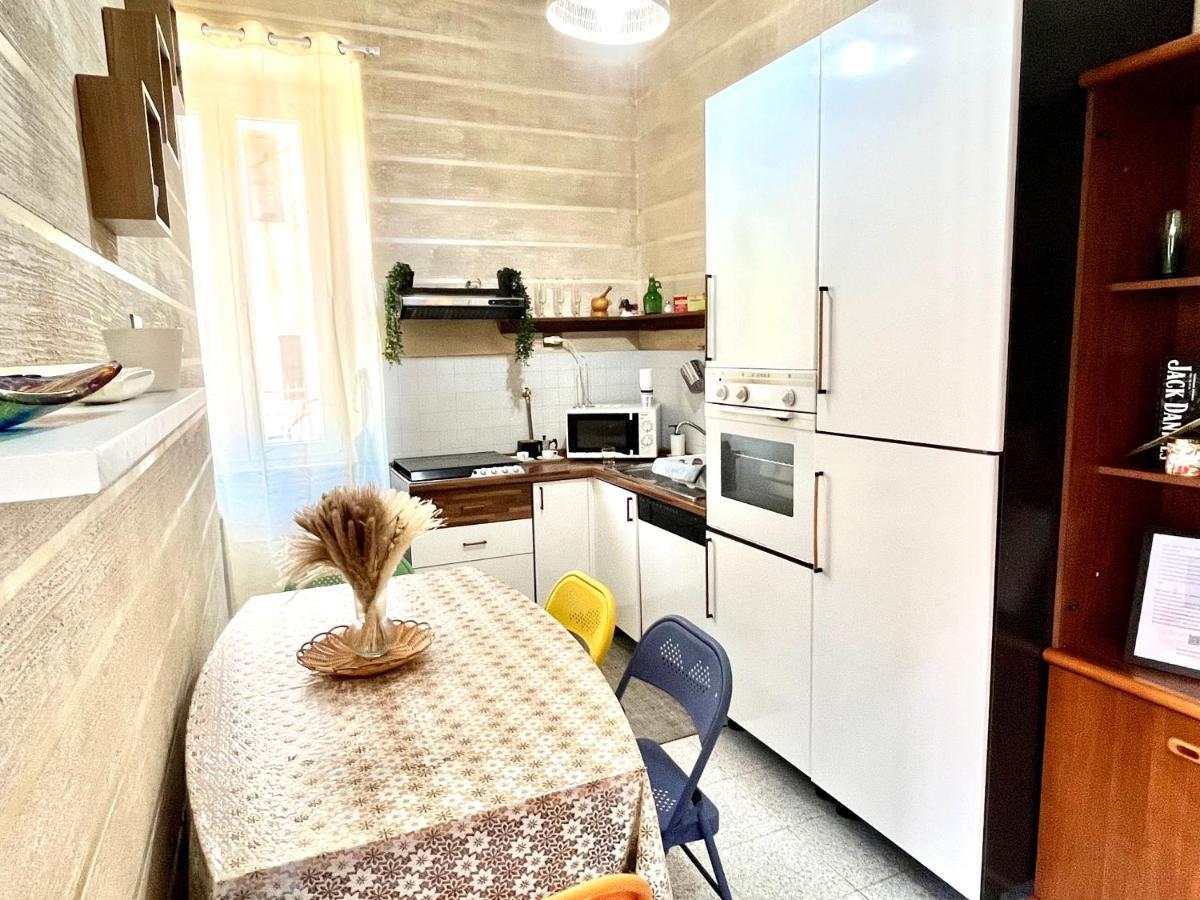 Romuhouse Economy Apartment Metro B Exterior foto